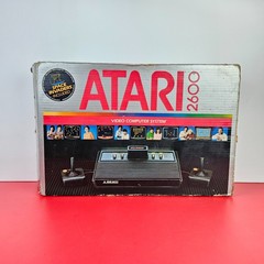 Atari 2600 “Darth Vader” VCS Console Box, Space Invaders, 2 Joysticks COMPLETE