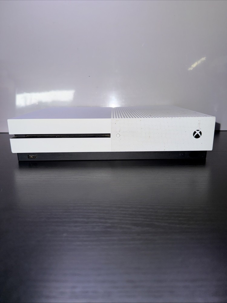 ●cosmetically flawed●Microsoft Xbox One S 1TB Console – White