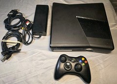 Xbox 360 S Slim Model 1439 Glossy Black Console 250GB HDD w/ Controller Works
