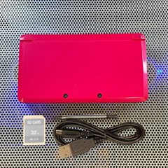 Nintendo 3DS Console Gloss Pink Multi-Region Cartridge Compatible 32GB SD Stylus
