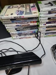 Microsoft Xbox 360 S Console, Controller, Kinect & 28 Games Mega Bundle!