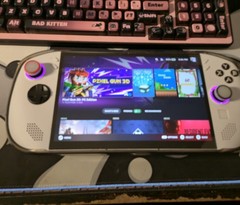 Lenovo Legion Go S 8″ Handheld Gaming Laptop 32gb/1tb, AMD Ryzen Z2 Go