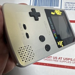 Nintendo GameBoy Color Pokémon Special Edition Pikachu Pichu + Pokémon GOLD