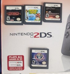 2ds console with 8 games ,box, Plastic Case, Everything Works