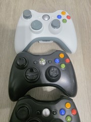Xbox 360 S Console Bundle 4 Controllers 30+ Games No Hard Drive Tested Works