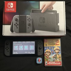 Nintendo Switch V1 Unpatched Console With Original Box, Accessories, and Game