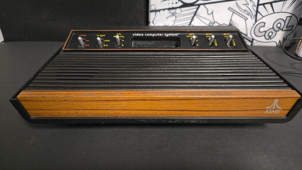 Atari 2600 Light Sixer Console – 6 Switch Woodgrain Taiwan Green Label Untested