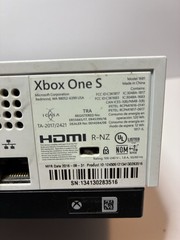 Xbox One S 1TB Console Bundle Blue Controller Halo 5 Fallout 76 Tested