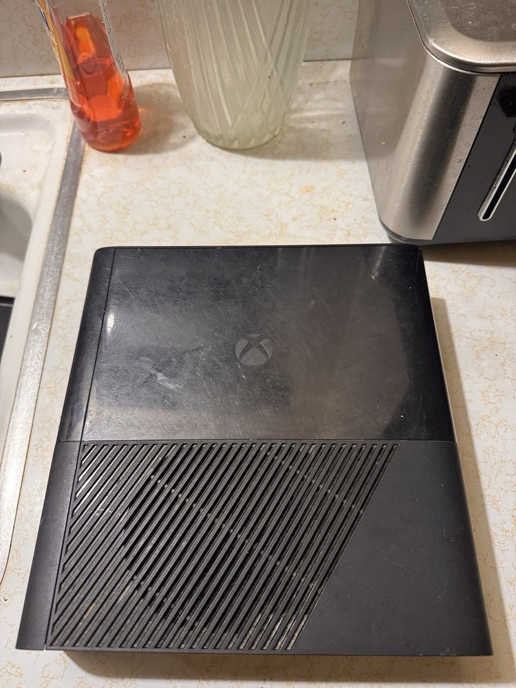 Microsoft Xbox 360 E Console Black Wi-Fi Capability HDMI USB-A Ethernet AV