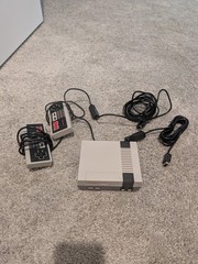NES Mini Classic + 2 Extended controllers + Extra Games