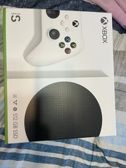 Microsoft Xbox Series S White Home Console 512GB SSD 1440p QHD 120FPS