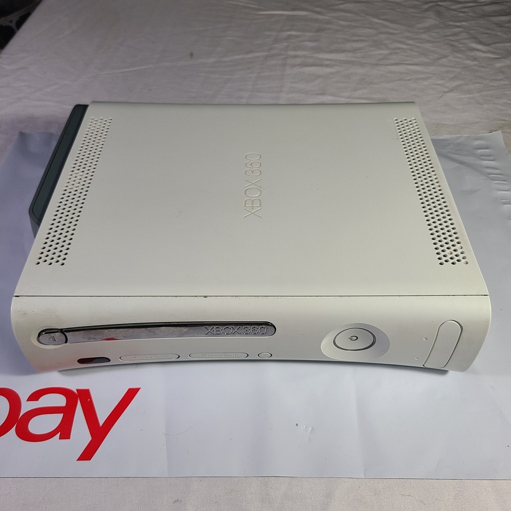 Microsoft Xbox 360 Pro White Console 60GB HDD Tested & Works