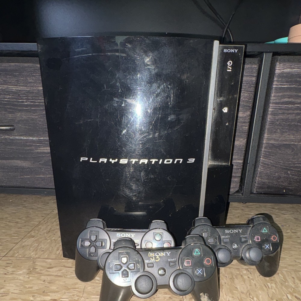 Sony PlayStation 3 PS3 CECHG01 60GB Black Console + 3 Controllers
