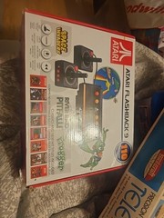 Atari Flashback 9 Deluxe Console with 110 Built-In Games . Mint Condition tested