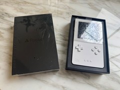 Analogue Pocket Handheld Console [white] AP-C02-SE [Mint] w/ Clear Case