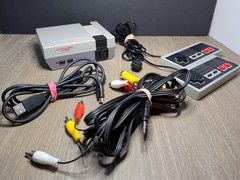 Mini Nintendo NES • Classic Edition • Two Controllers + AV USB Power Supply