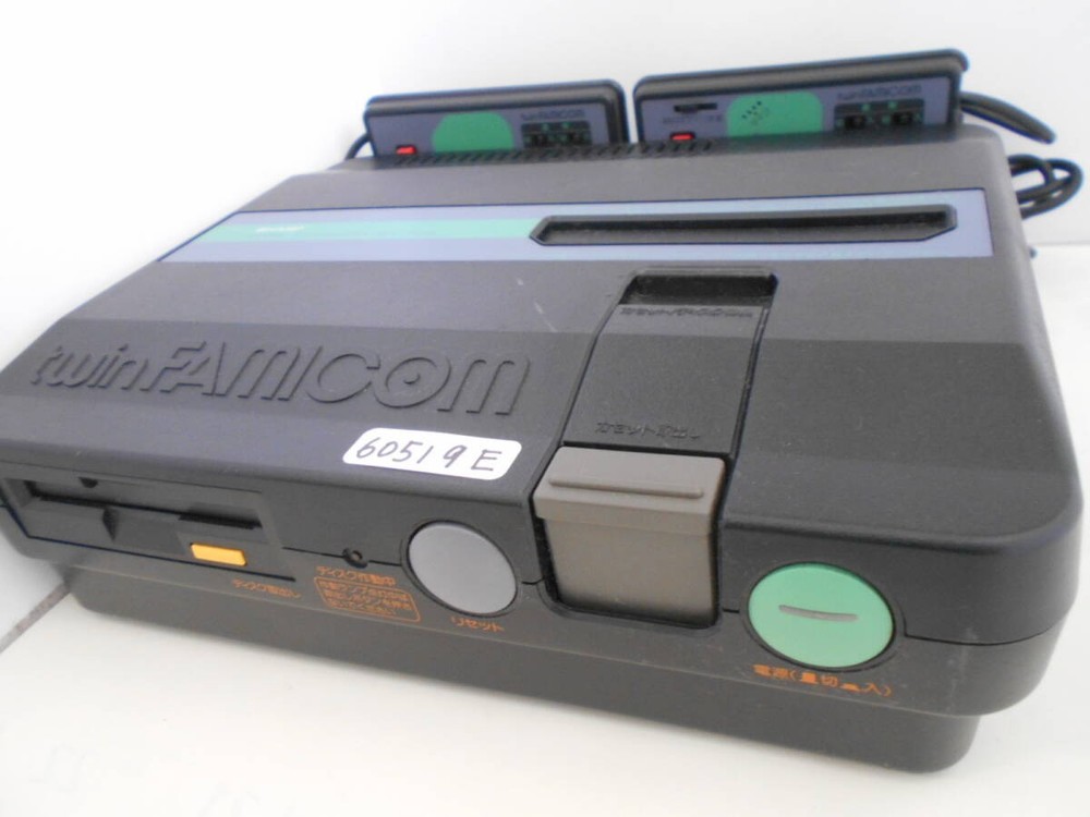 SHARP Twin Famicom Console System AN-505BK Black [Maintained Belt Replaced]