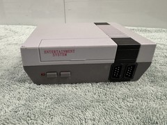 8-Bit Retro Entertainment System Console – 2 Controllers – Tested