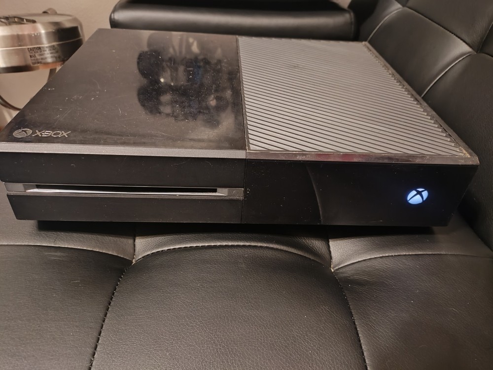 Microsoft Xbox One Console – Model 1540 – Black – Fair Condition