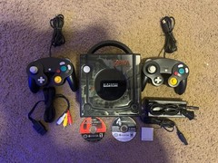 Nintendo DOL-101 GameCube Console Bundle 2 Controllers 2, 2 Games, Memory Card