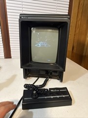 GCE Vectrex Arcade System Console 1982 – POWERS ON – SOLD AS IS / LOOK/READ!
