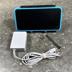 Nintendo “New” 2DS XL Handheld Console (JAN-001) Turquoise w/ OEM Charger Tested