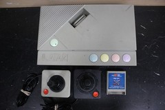 Atari XE System Gaming Console W/ 2 Joysticks & Mari Bros Cartridge/Vintage