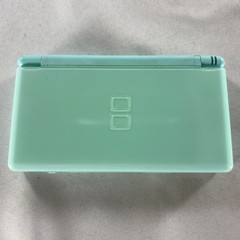 Nintendo DS Lite Ice Blue Handheld System – Doesn’t Read Games